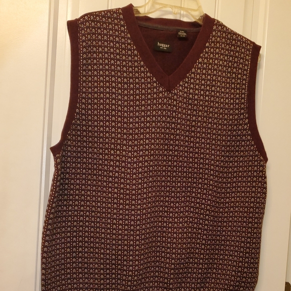 CHAPS, HAGER 2 MENS VESTS - Picture 2 of 7